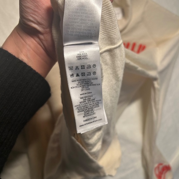 VICTORIAVICTORIA BECKHAM 100% wool cream red city embroidered turtleneck sweater - Picture 9 of 13